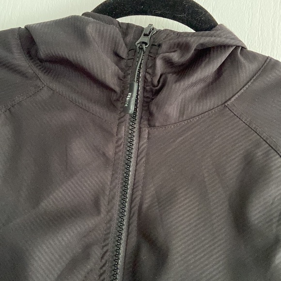 RBX Active black jacket - Picture 3 of 4